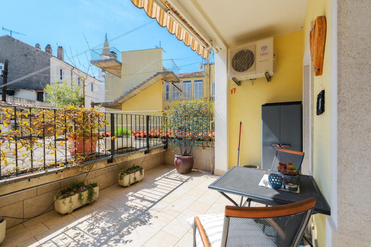 Apartment Nina Πόρετς Εξωτερικό φωτογραφία